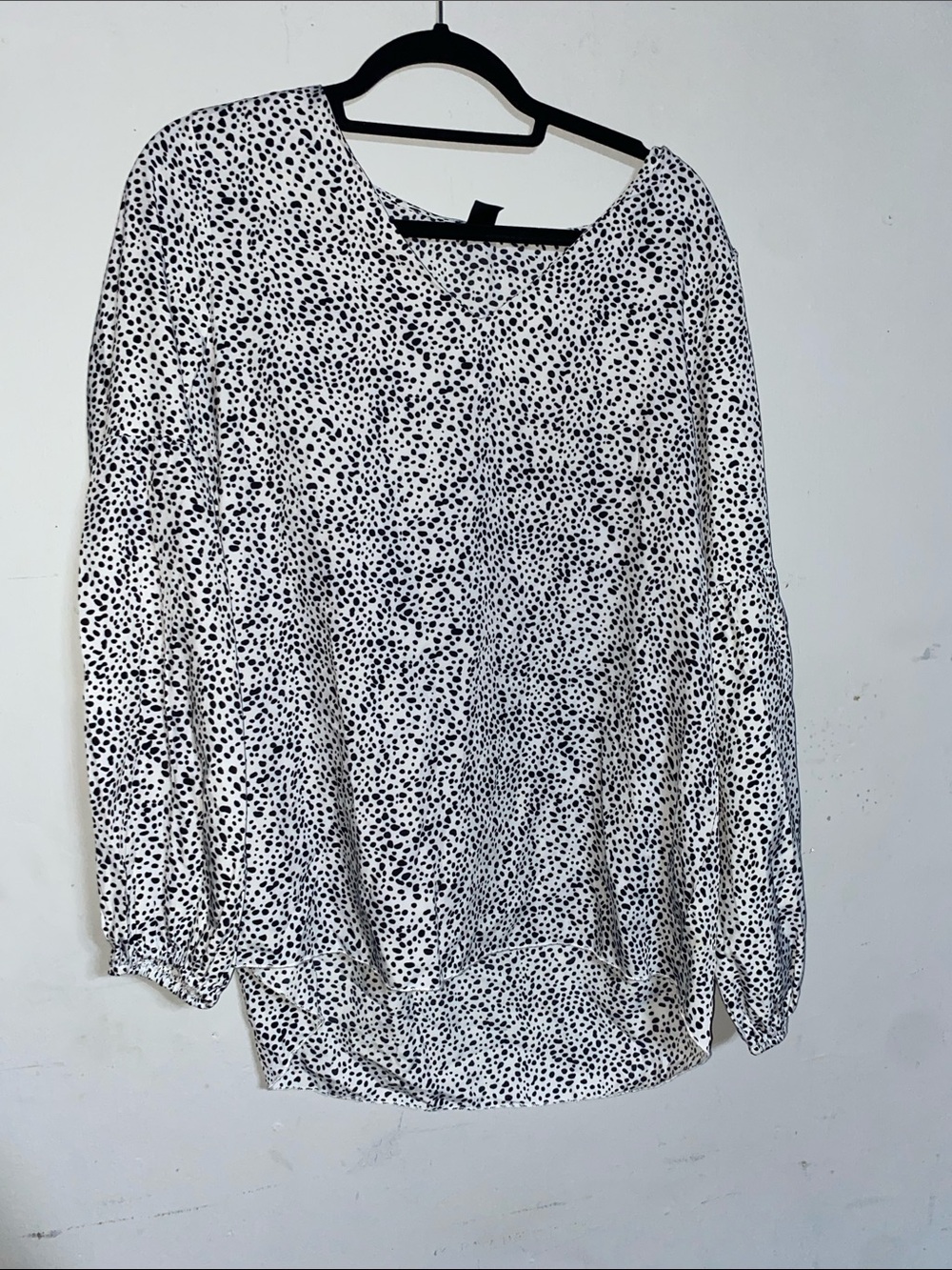 SHEIN Black & White Dot Print Long Sleeve Blouse